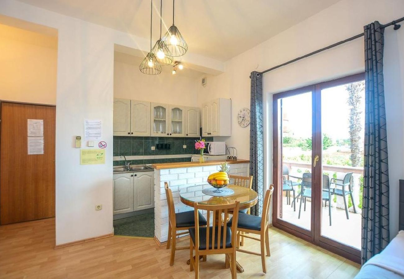 Appartement à Nin - Appartement dans Zaton (Zadar) avec vue mer, Balcon, Climatisation, WIFI (4810-1)