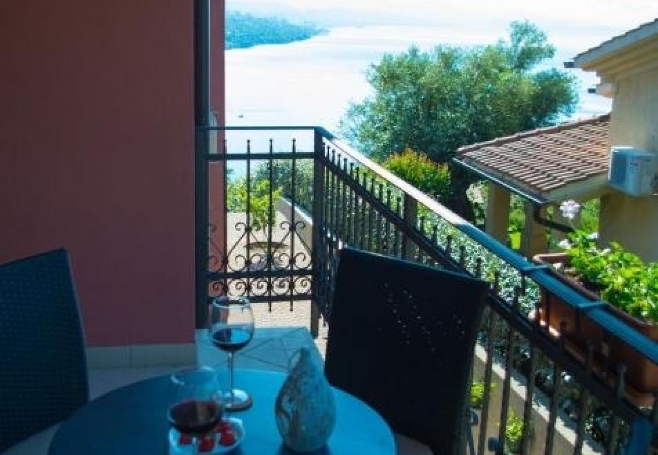 Appartement à Opatija - Appartement dans Opatija avec vue mer, Balcon, Climatisation, WIFI (4812-2)