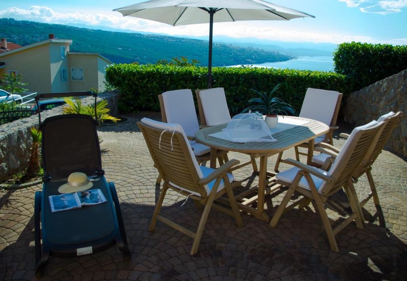 Appartement à Opatija - Appartement dans Opatija avec vue mer, Balcon, Climatisation, WIFI (4812-2)