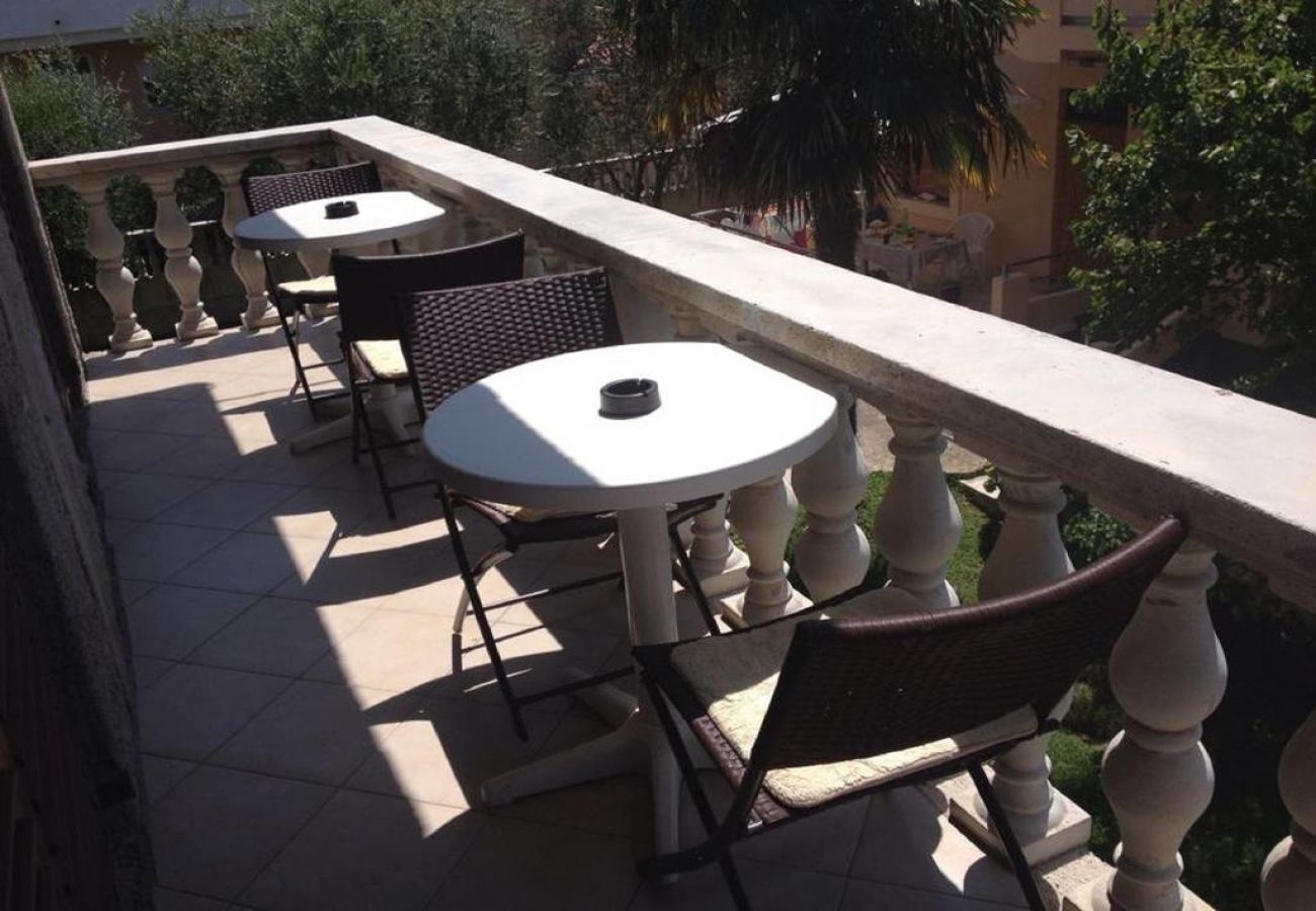 Appartement à Sukošan - Appartement dans Sukošan avec terrasse, Climatisation, WIFI (4813-2)