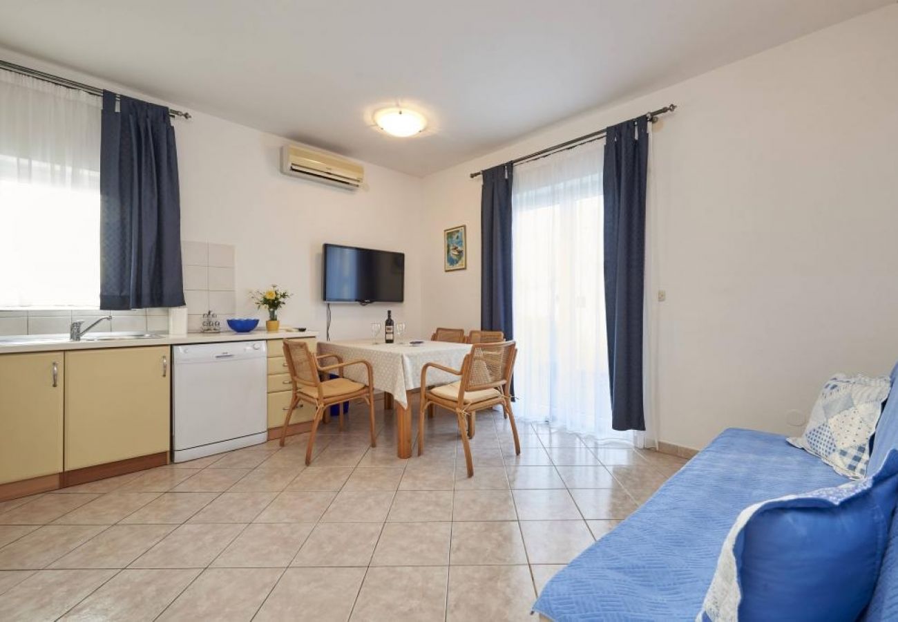 Appartement à Slatine - Appartement dans Slatine avec vue mer, terrasse, Climatisation, WIFI (4789-4)