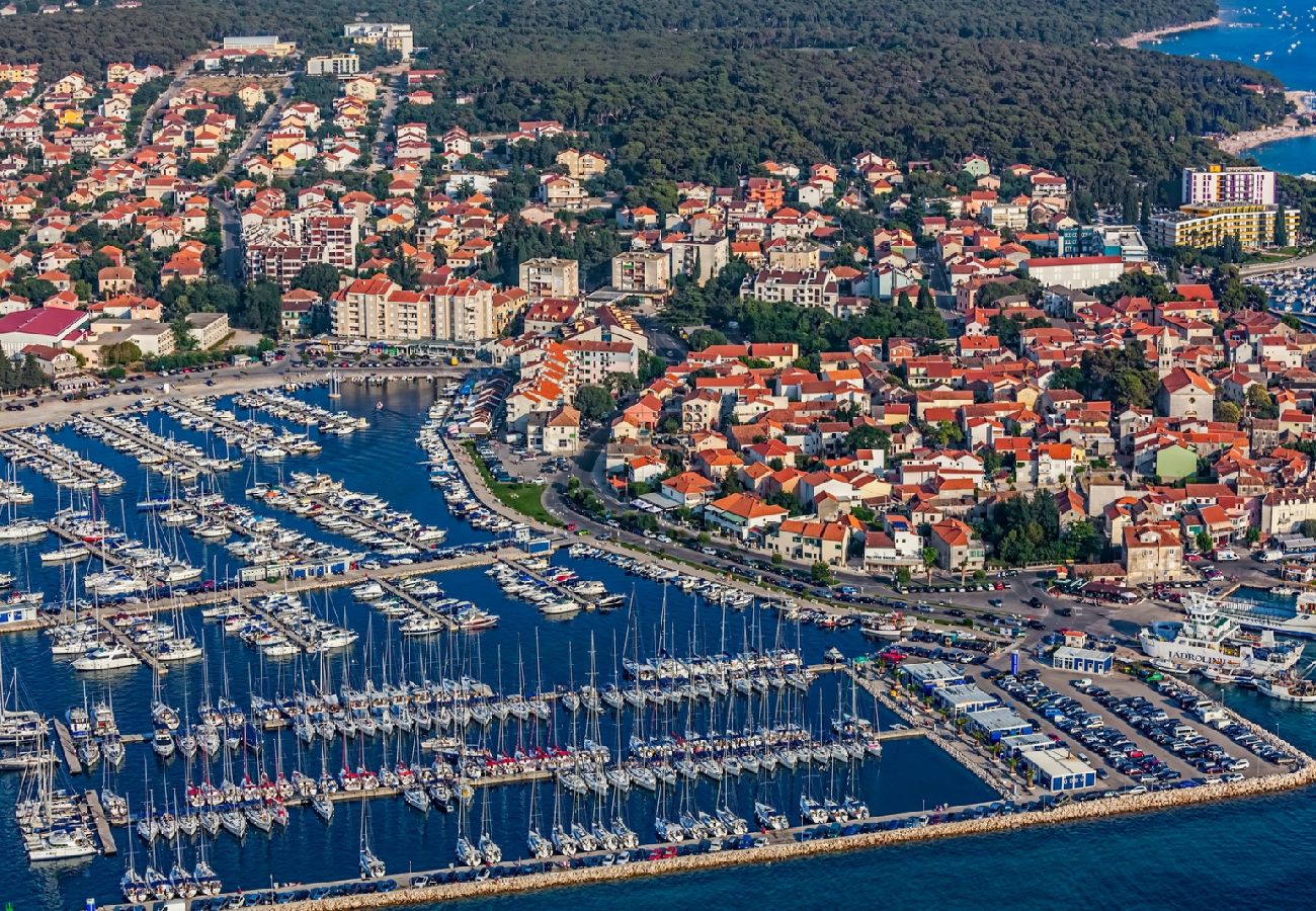 Studio à Biograd na moru - Appartement Studio dans Biograd na Moru avec vue mer, terrasse, Climatisation, WIFI (4818-5)