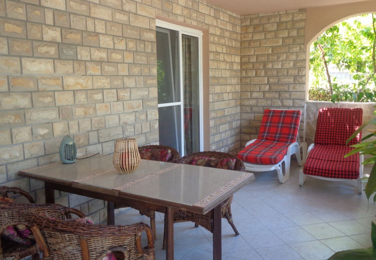 Appartement à Biograd na moru - Appartement dans Biograd na Moru avec terrasse, Climatisation, WIFI, Lave-vaisselle (4818-7)