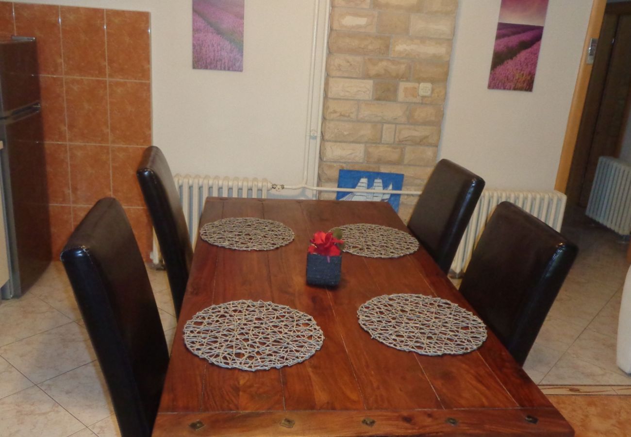 Appartement à Biograd na moru - Appartement dans Biograd na Moru avec terrasse, Climatisation, WIFI, Lave-vaisselle (4818-7)