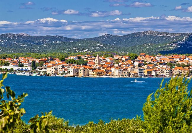 Chambres d'hôtes à Vodice - Chambre dans Vodice avec Balcon, Climatisation, WIFI (4826-4) Chambres d'hôtes à Vodice - Chambre dans Vodice avec Balcon, Climatisation, WIFI (4826-4)