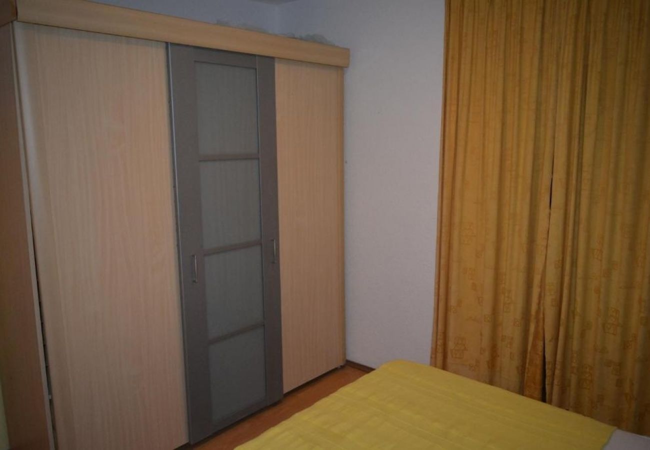 Appartement à Vrsi - Ferienwohnung in Vrsi mit Balkon, Klimaanlage, W-LAN (4824-3)