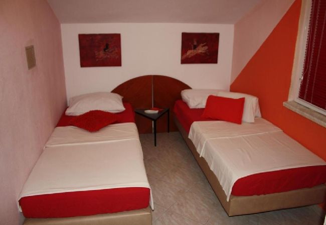 Appartement à Vrsi - Apartment in Vrsi with Balcony, Air condition, WIFI (4824-6) Appartement à Vrsi - Apartment in Vrsi with Balcony, Air condition, WIFI (4824-6)