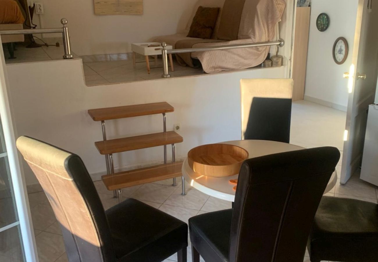 Appartement à Vrsi - Apartment in Vrsi with Seaview, Terrace, Air condition, WIFI (4824-7)