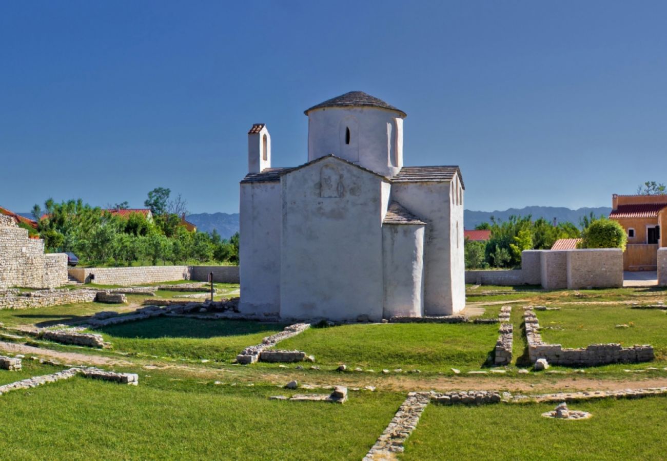 Appartement à Nin - Appartement dans Zaton (Zadar) avec terrasse, Climatisation, WIFI, Machine à laver (4828-1)