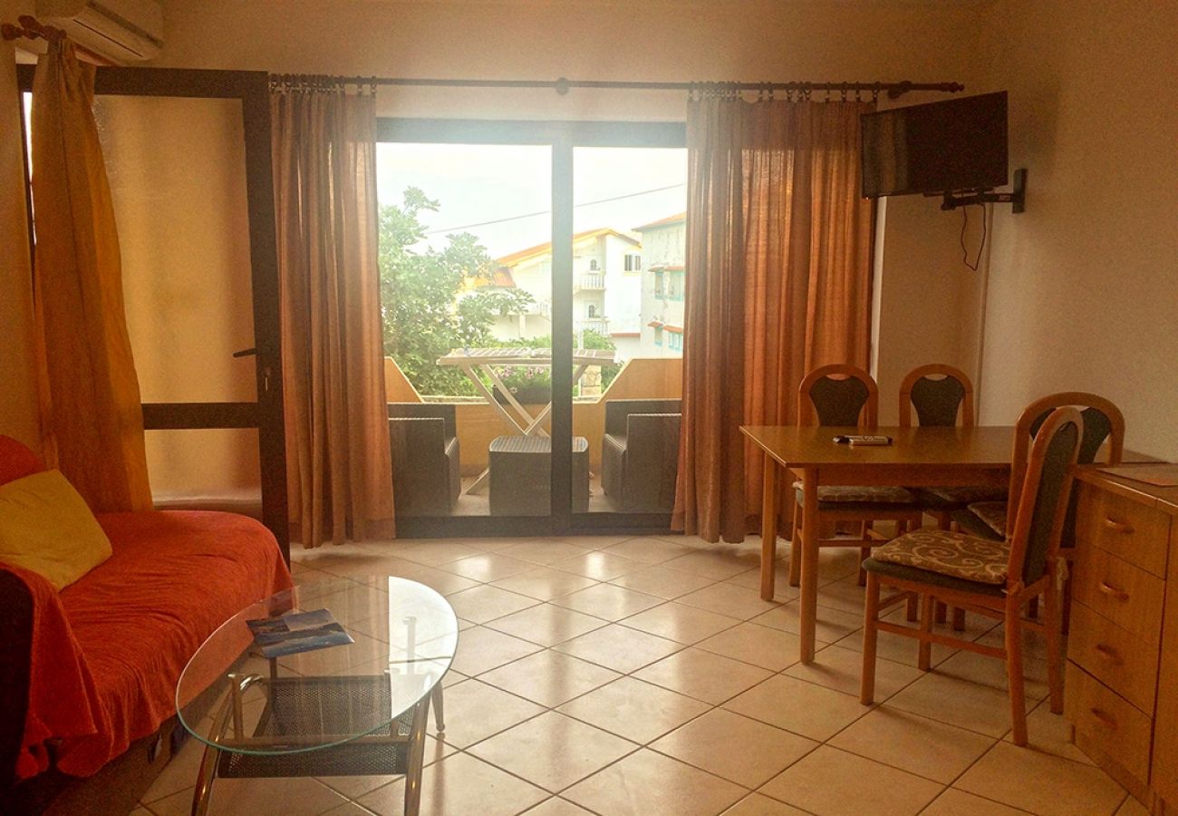 Appartement à Lopar - Appartement dans Lopar avec Balcon, Climatisation, WIFI (4842-4)