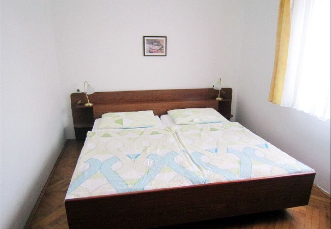 Appartement à Novigrad - Appartement dans Novigrad avec Balcon, Climatisation (4833-1) Appartement à Novigrad - Appartement dans Novigrad avec Balcon, Climatisation (4833-1)