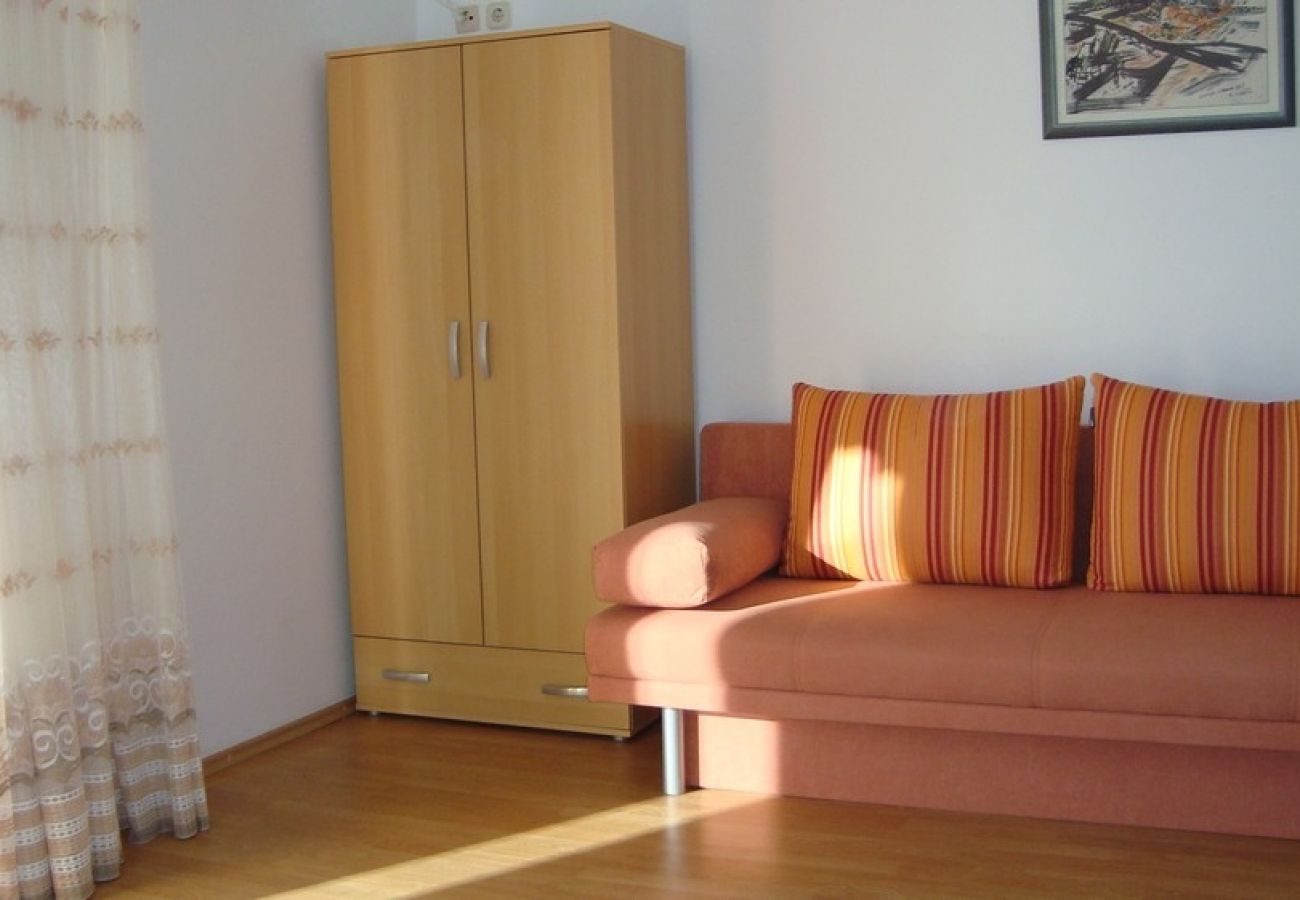 Appartement à Kustici - Appartement dans Kustici avec vue mer, terrasse, Climatisation, WIFI (4847-2)