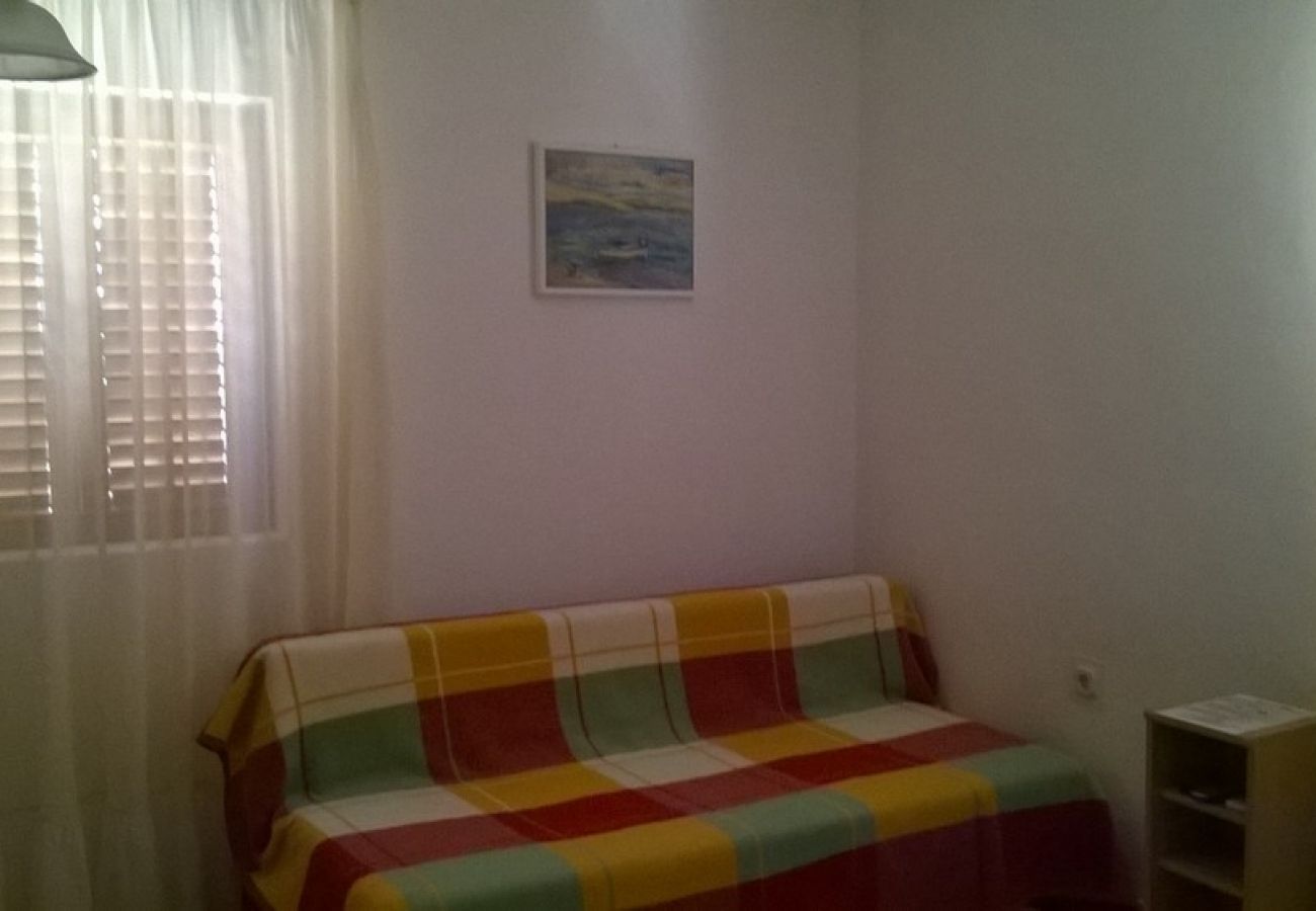 Appartement à Kustici - Appartement dans Kustici avec vue mer, terrasse, Climatisation, WIFI (4847-3)