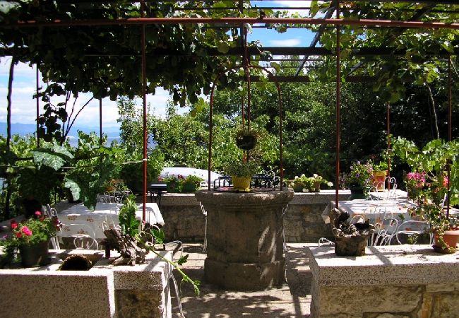 Appartement à Icici - Appartement dans Ičići avec vue mer, terrasse, WIFI (4870-1) Appartement à Icici - Appartement dans Ičići avec vue mer, terrasse, WIFI (4870-1)