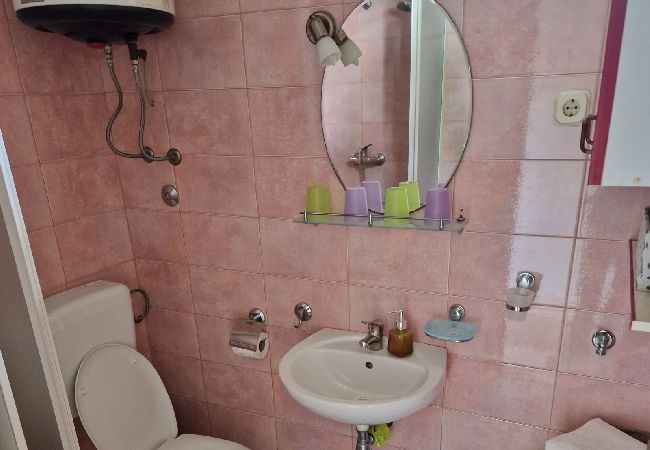 Appartement à Icici - Appartement dans Ičići avec vue mer, terrasse, WIFI (4870-1) Appartement à Icici - Appartement dans Ičići avec vue mer, terrasse, WIFI (4870-1)