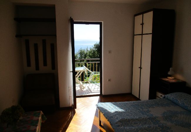 Appartement à Icici - Appartement dans Ičići avec vue mer, terrasse, WIFI (4870-3) Appartement à Icici - Appartement dans Ičići avec vue mer, terrasse, WIFI (4870-3)