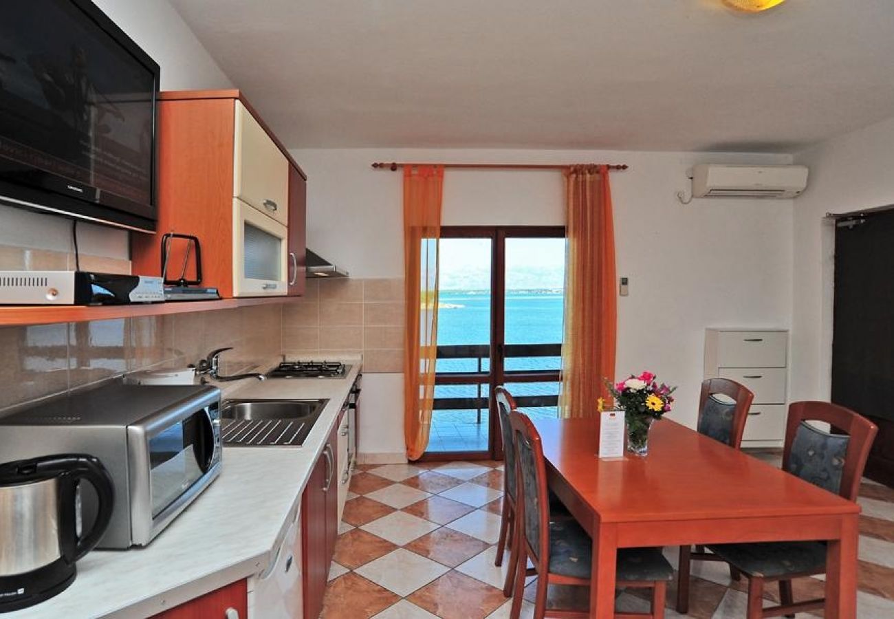 Appartement à Nin - Appartement dans Nin avec vue mer, terrasse, Climatisation, WIFI (4868-3)