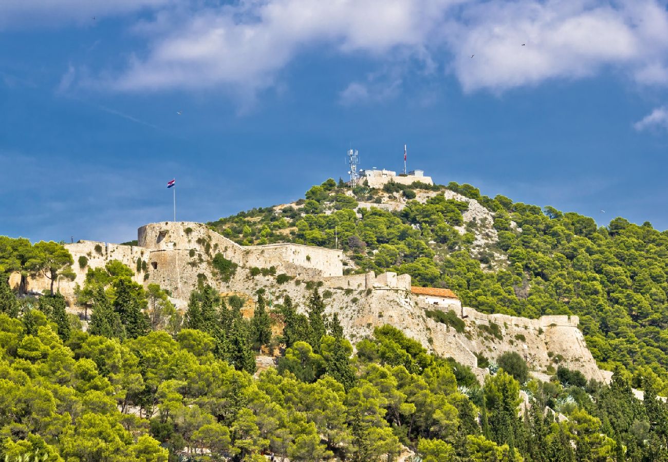 Chambres d'hôtes à Hvar - Chambre dans Hvar avec vue mer, Balcon, Climatisation, WIFI (4858-2)