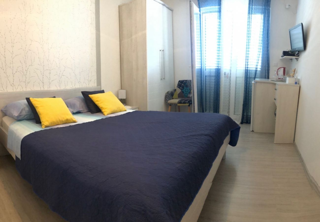 Chambres d'hôtes à Hvar - Chambre dans Hvar avec vue mer, Balcon, Climatisation, WIFI (4858-5)