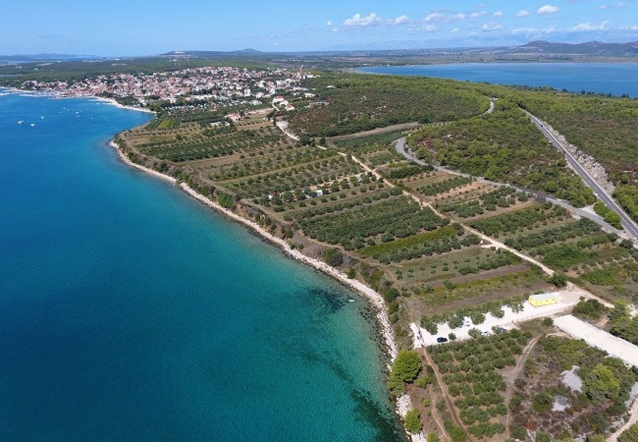 Studio à Pakoštane - Appartement Studio dans Pakoštane avec vue mer, terrasse, Climatisation, WIFI (4852-1)