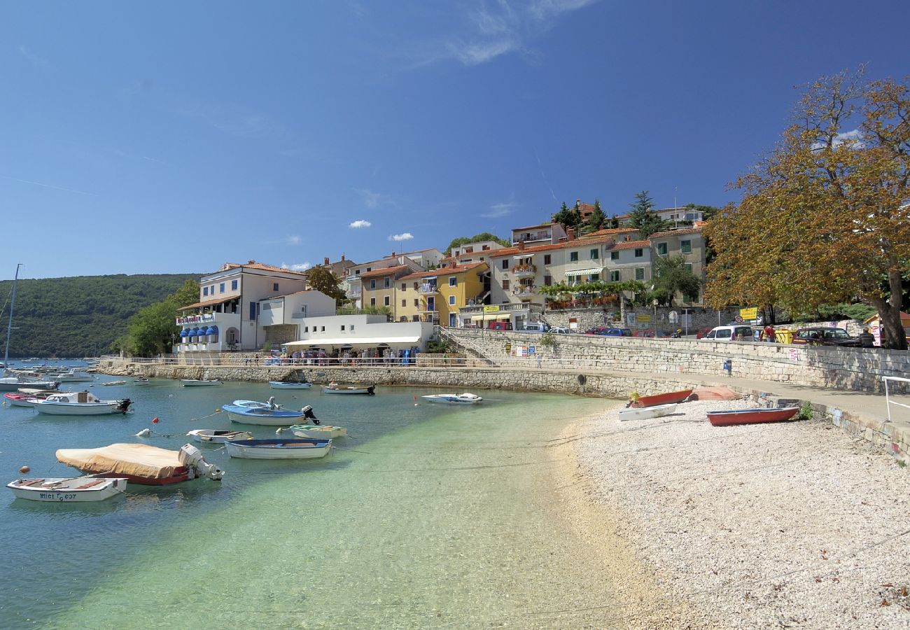 Maison à Labin - Maison de vacances dans Labin avec terrasse, Climatisation, WIFI, Machine à laver (4866-1)