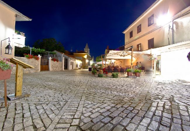 Appartement à Nin - Appartement dans Nin avec loggia, Climatisation, WIFI (4869-5) Appartement à Nin - Appartement dans Nin avec loggia, Climatisation, WIFI (4869-5)