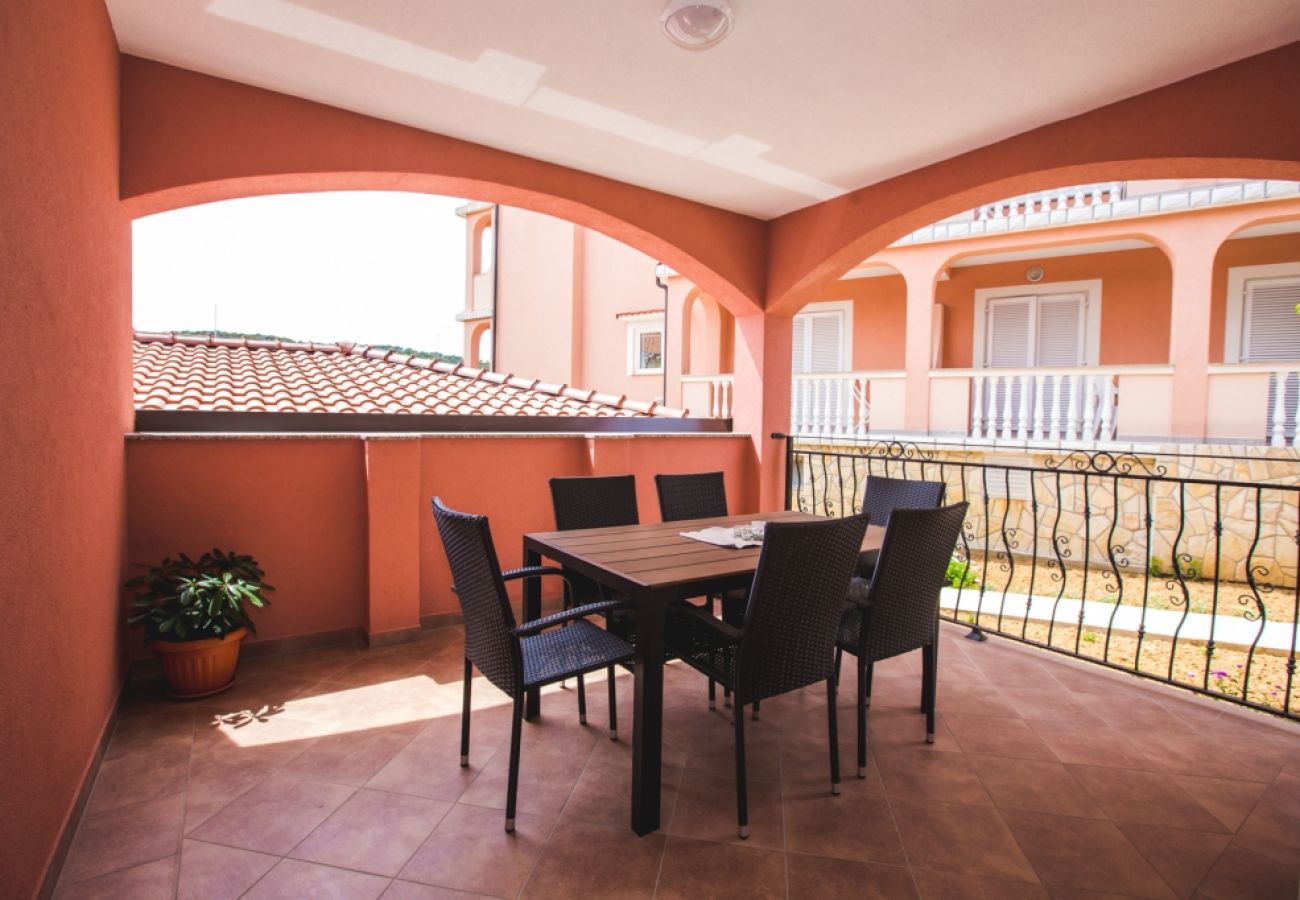 Appartement à Lopar - Appartement dans Lopar avec Balcon, Climatisation, WIFI, Machine à laver (4885-1)