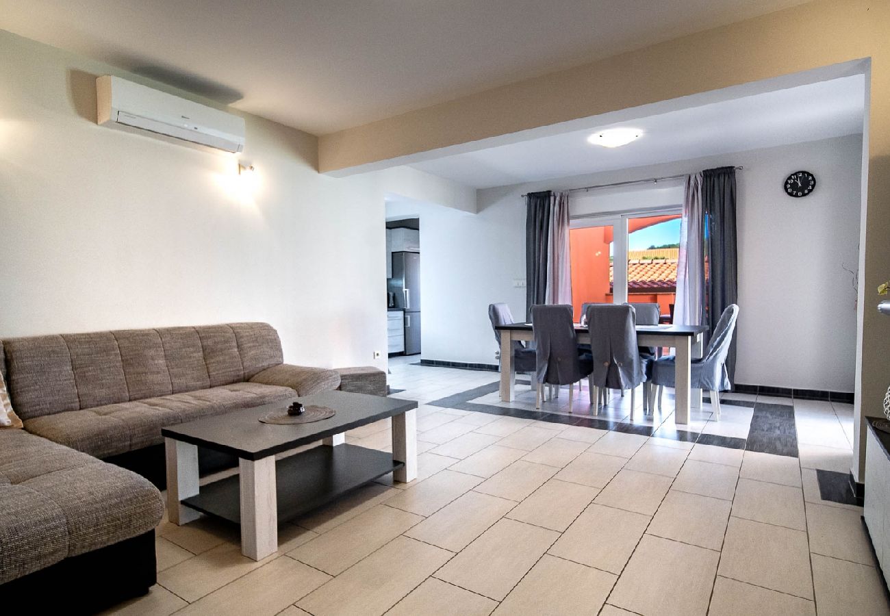 Appartement à Lopar - Appartement dans Lopar avec Balcon, Climatisation, WIFI, Machine à laver (4885-1)