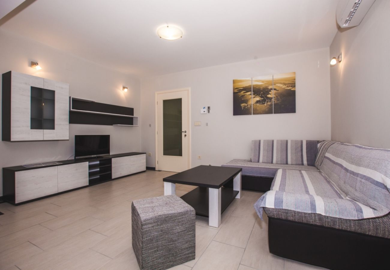 Appartement à Lopar - Appartement dans Lopar avec Balcon, Climatisation, WIFI, Machine à laver (4885-1)