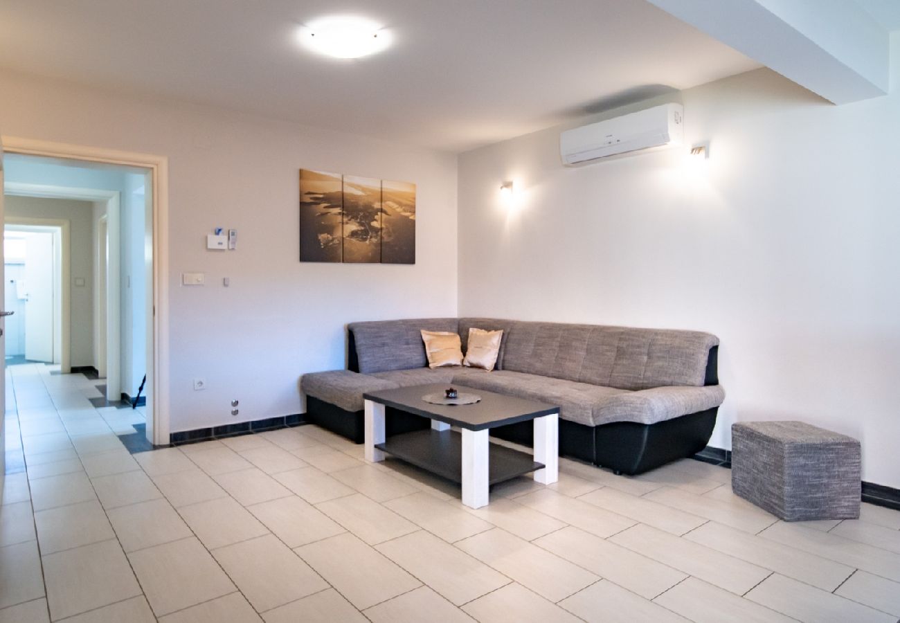 Appartement à Lopar - Appartement dans Lopar avec Balcon, Climatisation, WIFI, Machine à laver (4885-1)