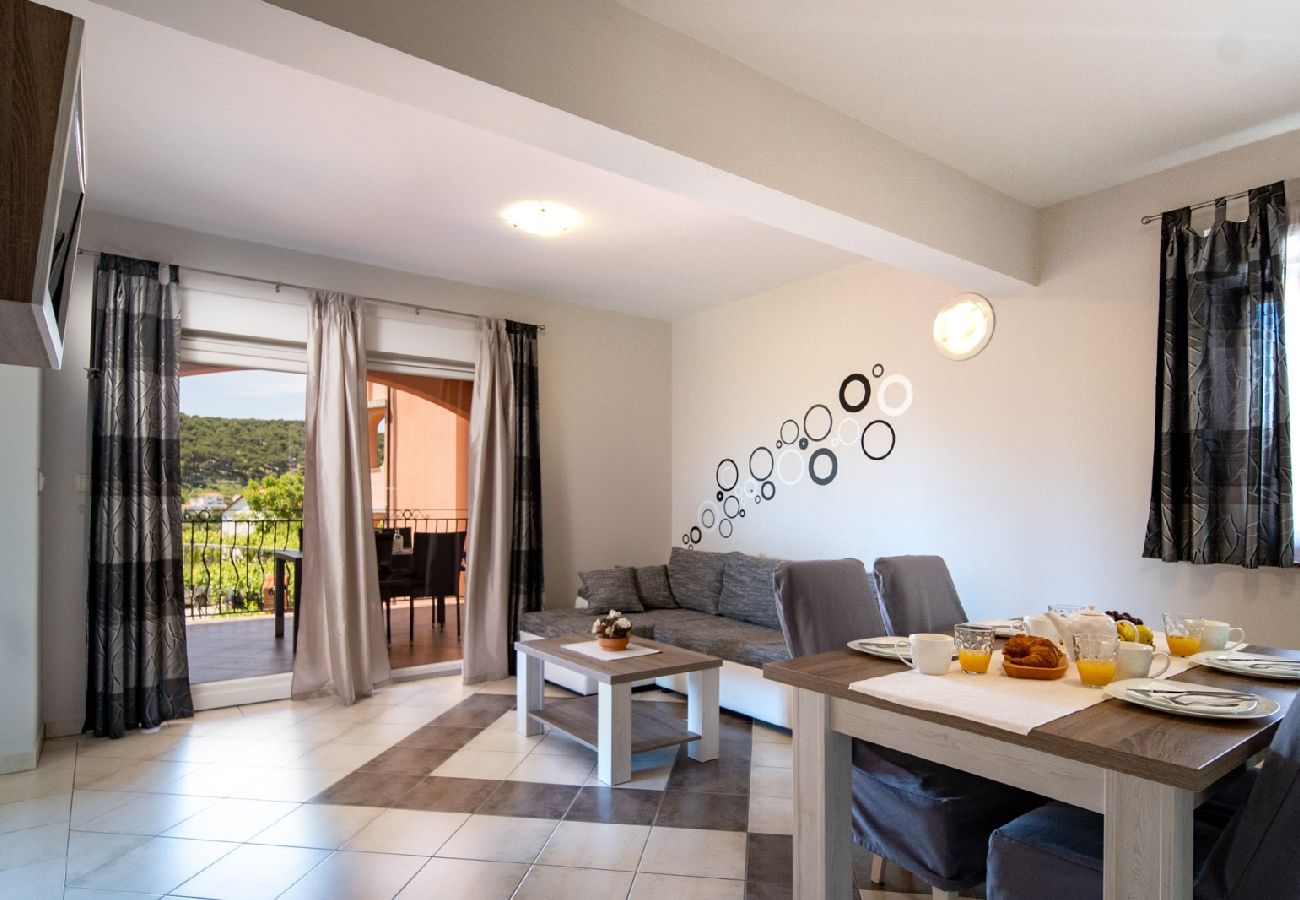 Appartement à Lopar - Appartement dans Lopar avec Balcon, Climatisation, WIFI, Machine à laver (4885-3)