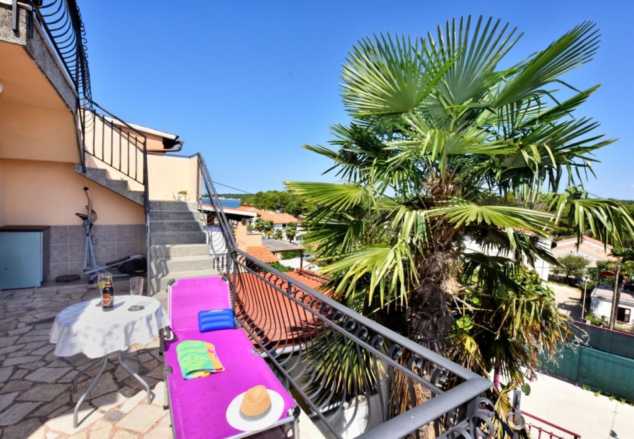 Appartement à Funtana - Appartement dans Funtana avec vue mer, terrasse, Climatisation, WIFI (4879-1)