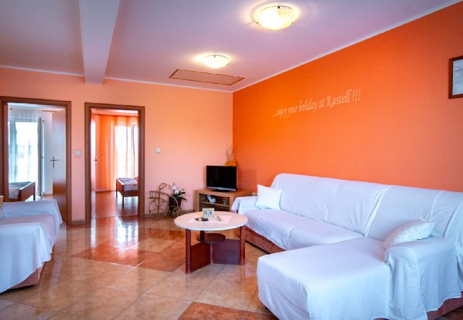 Appartement à Lopar - Appartement dans Lopar avec Balcon, Climatisation, WIFI, Machine à laver (4886-4) Appartement à Lopar - Appartement dans Lopar avec Balcon, Climatisation, WIFI, Machine à laver (4886-4)
