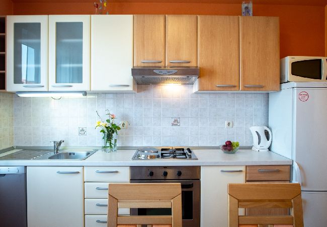 Appartement à Lopar - Appartement dans Lopar avec Balcon, Climatisation, WIFI, Machine à laver (4886-4) Appartement à Lopar - Appartement dans Lopar avec Balcon, Climatisation, WIFI, Machine à laver (4886-4)