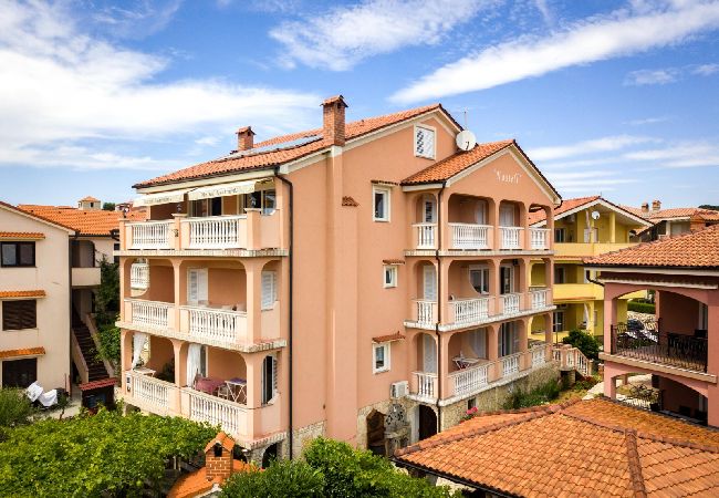 Appartement à Lopar - Appartement dans Lopar avec Balcon, Climatisation, WIFI, Machine à laver (4886-4) Appartement à Lopar - Appartement dans Lopar avec Balcon, Climatisation, WIFI, Machine à laver (4886-4)
