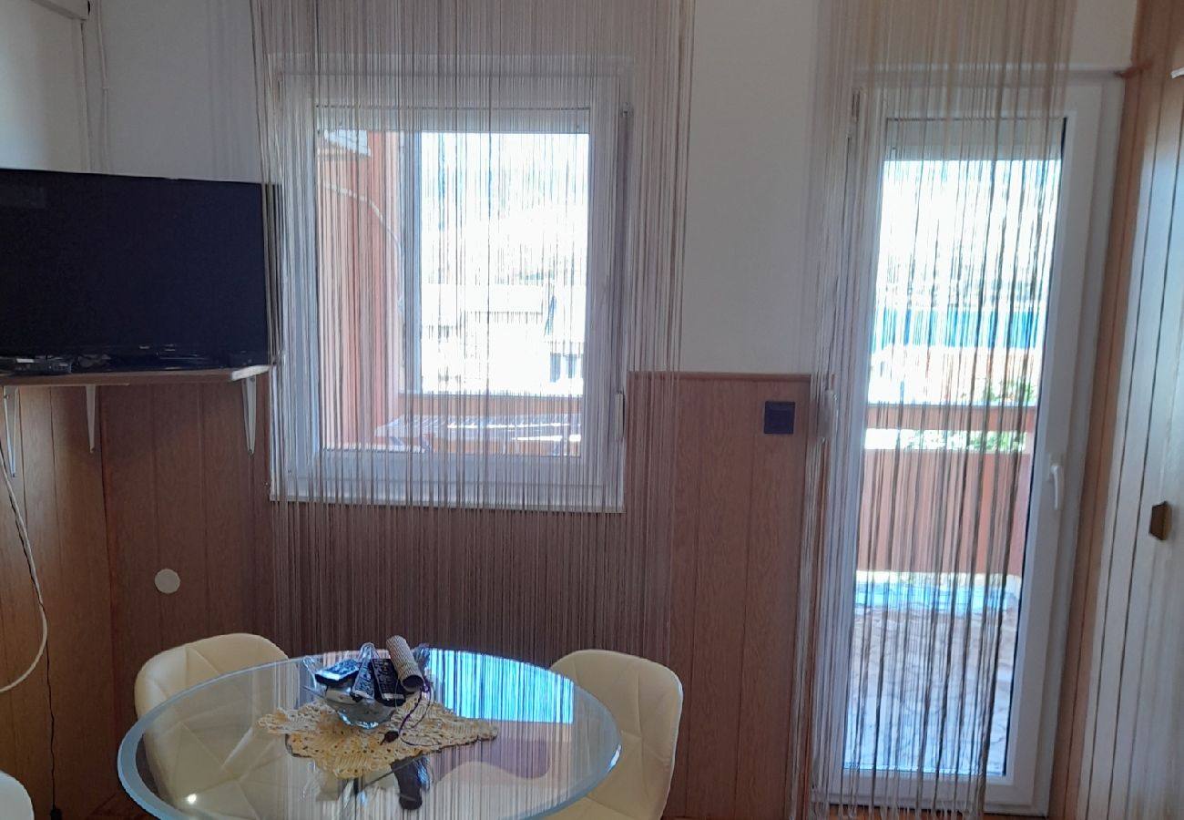 Appartement à Pag - Appartement dans Pag avec vue mer, terrasse, Climatisation, WIFI (4891-1)