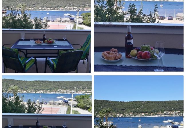 Appartement à Supetarska Draga - Appartement dans Supetarska Draga avec vue mer, Balcon, Climatisation, WIFI (4894-1) Appartement à Supetarska Draga - Appartement dans Supetarska Draga avec vue mer, Balcon, Climatisation, WIFI (4894-1)
