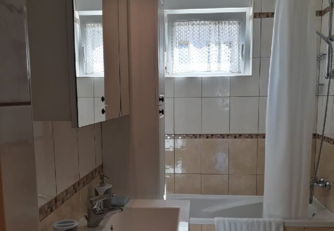 Appartement à Supetarska Draga - Appartement dans Supetarska Draga avec vue mer, Balcon, Climatisation, WIFI (4894-1) Appartement à Supetarska Draga - Appartement dans Supetarska Draga avec vue mer, Balcon, Climatisation, WIFI (4894-1)