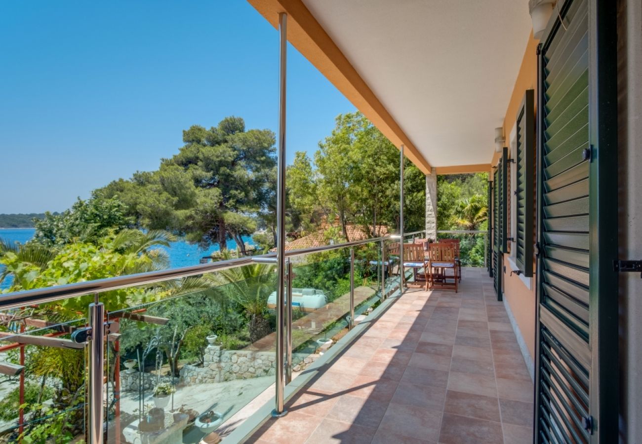 Appartement à Mali Lošinj - Appartement dans Mali Lošinj avec vue mer, Balcon, Climatisation, WIFI (4896-4)