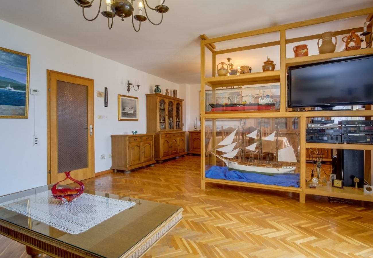 Appartement à Mali Lošinj - Appartement dans Mali Lošinj avec vue mer, Balcon, Climatisation, WIFI (4896-4)