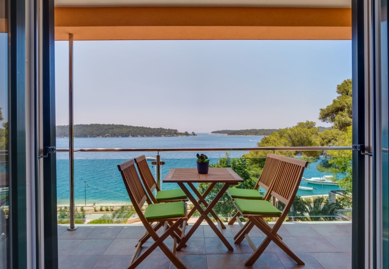 Appartement à Mali Lošinj - Appartement dans Mali Lošinj avec vue mer, Balcon, Climatisation, WIFI (4896-2)