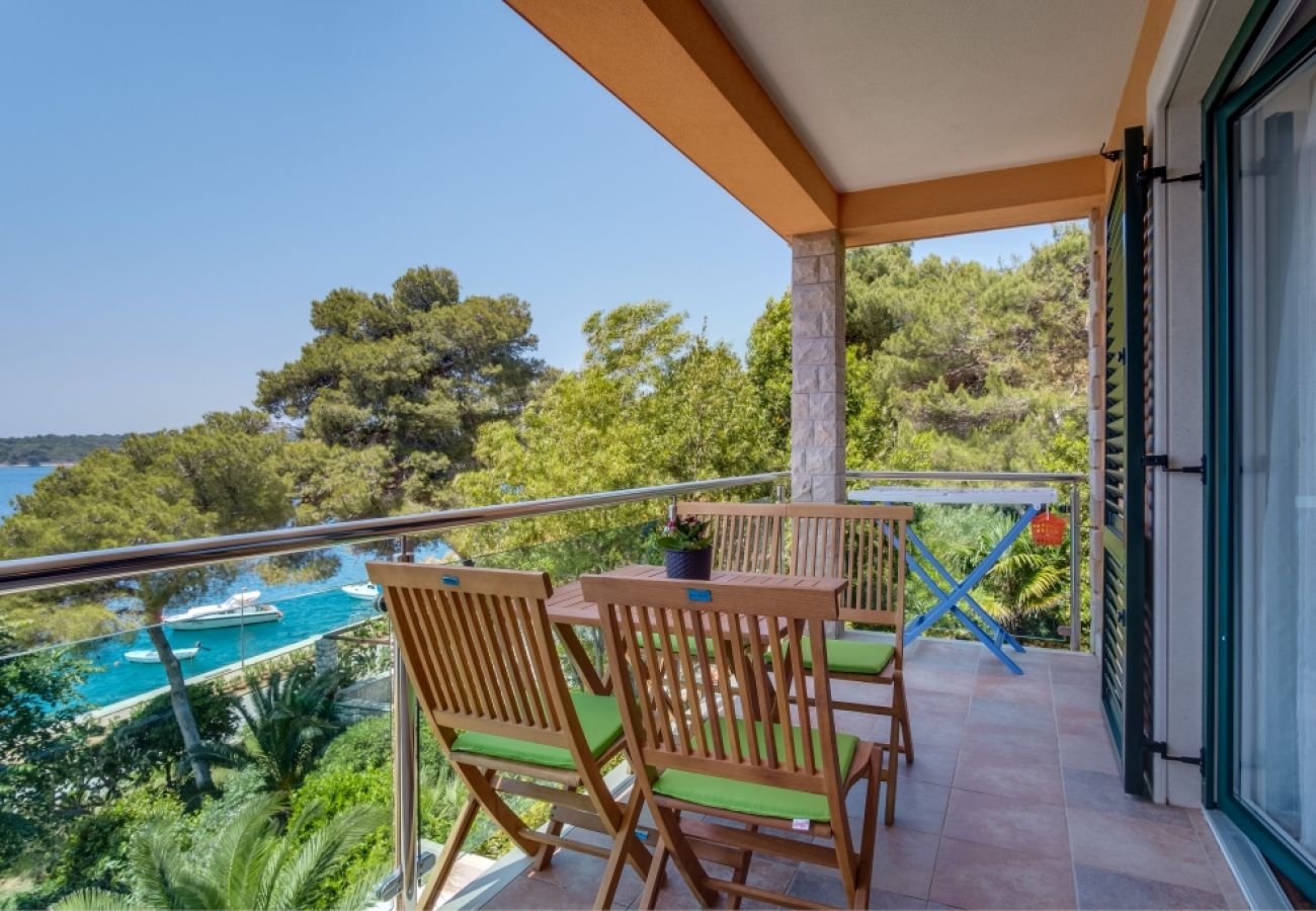 Appartement à Mali Lošinj - Appartement dans Mali Lošinj avec vue mer, Balcon, Climatisation, WIFI (4896-2)