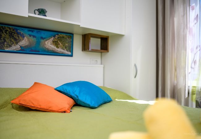 Appartement à Mali Lošinj - Appartement dans Mali Lošinj avec vue mer, Balcon, Climatisation, WIFI (4896-1) Appartement à Mali Lošinj - Appartement dans Mali Lošinj avec vue mer, Balcon, Climatisation, WIFI (4896-1)