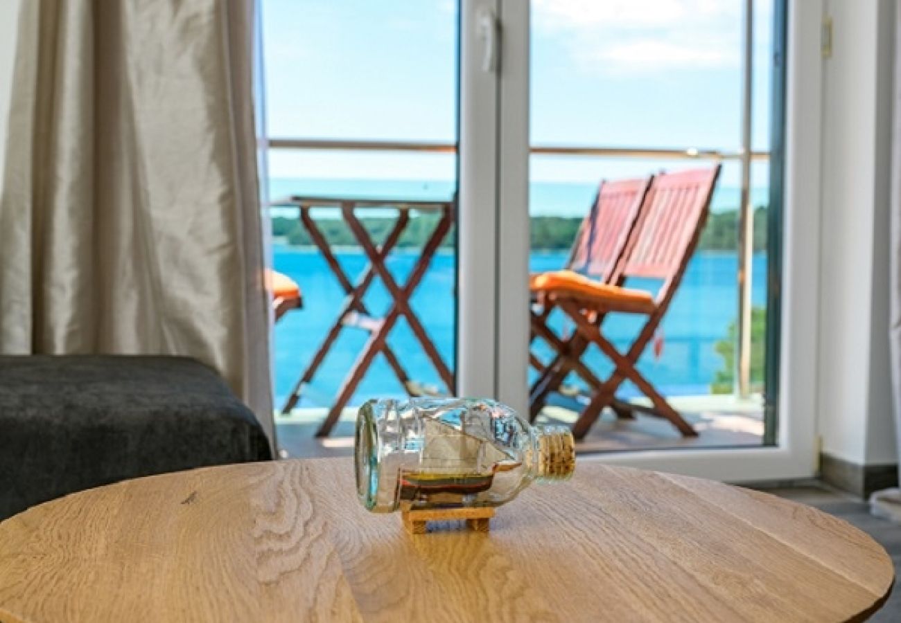 Appartement à Mali Lošinj - Appartement dans Mali Lošinj avec vue mer, Balcon, Climatisation, WIFI (4896-1)