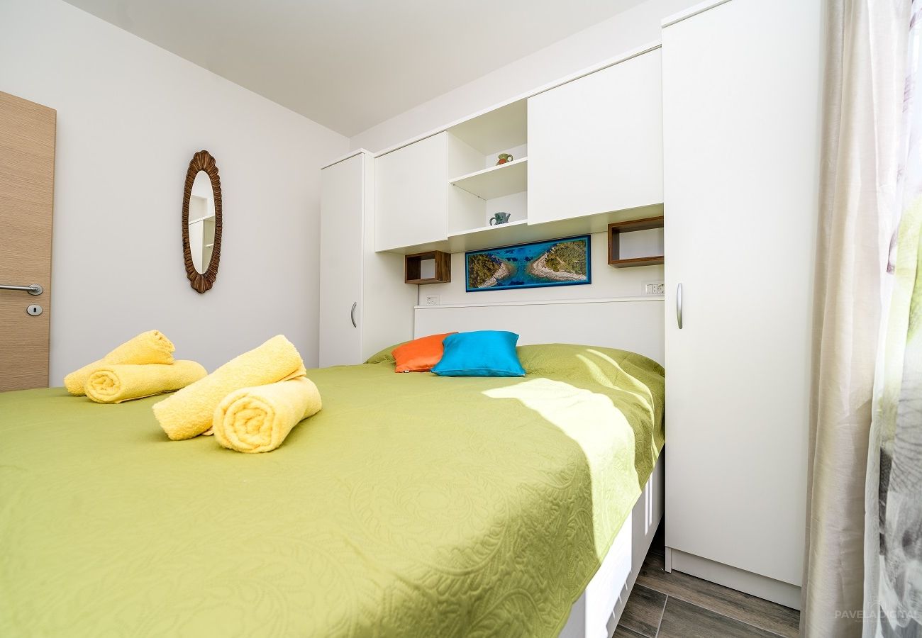 Appartement à Mali Lošinj - Appartement dans Mali Lošinj avec vue mer, Balcon, Climatisation, WIFI (4896-1)