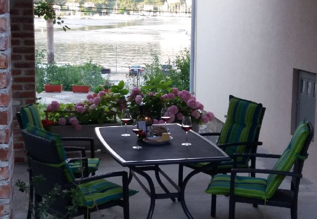 Appartement à Supetarska Draga - Appartement dans Supetarska Draga avec vue mer, terrasse, Climatisation, WIFI (4894-2) Appartement à Supetarska Draga - Appartement dans Supetarska Draga avec vue mer, terrasse, Climatisation, WIFI (4894-2)