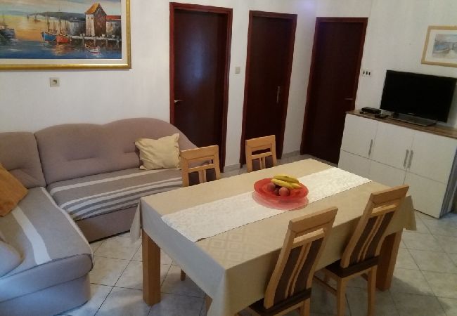 Appartement à Supetarska Draga - Appartement dans Supetarska Draga avec vue mer, terrasse, Climatisation, WIFI (4894-2) Appartement à Supetarska Draga - Appartement dans Supetarska Draga avec vue mer, terrasse, Climatisation, WIFI (4894-2)