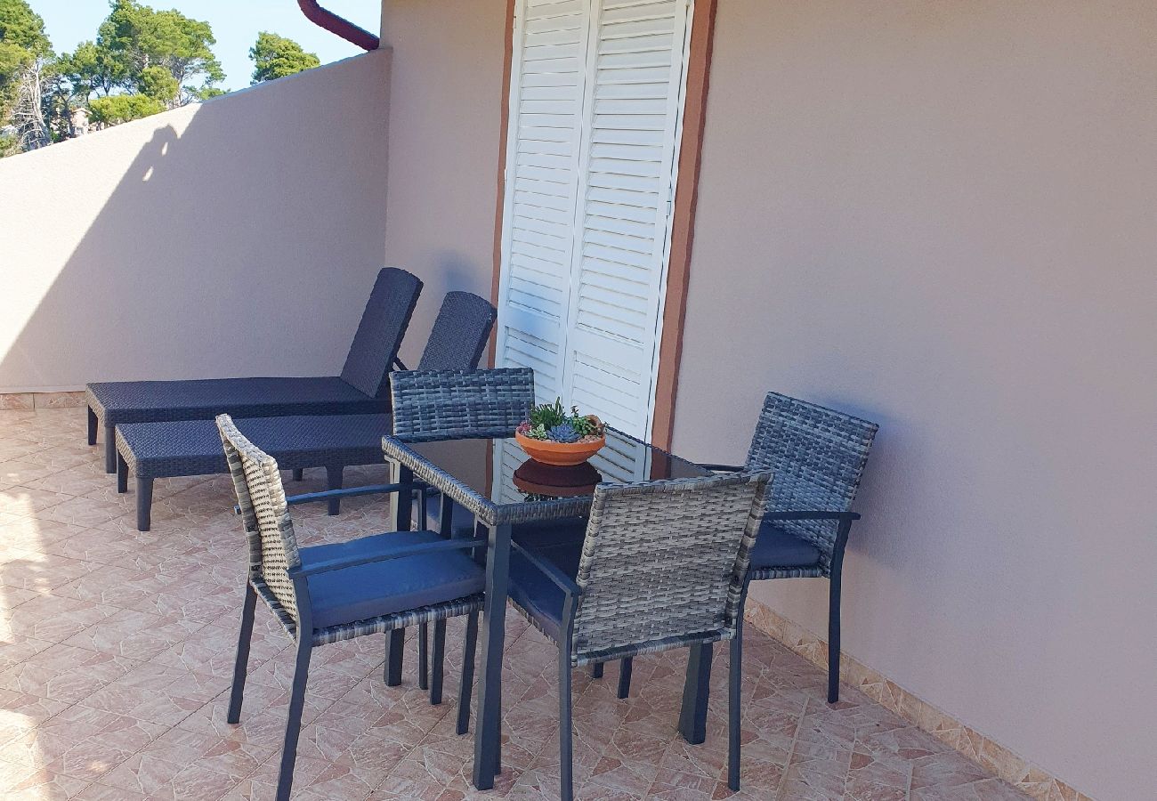 Appartement à Mundanije - Appartement dans Mundanije avec Balcon, Climatisation, WIFI (4912-1)