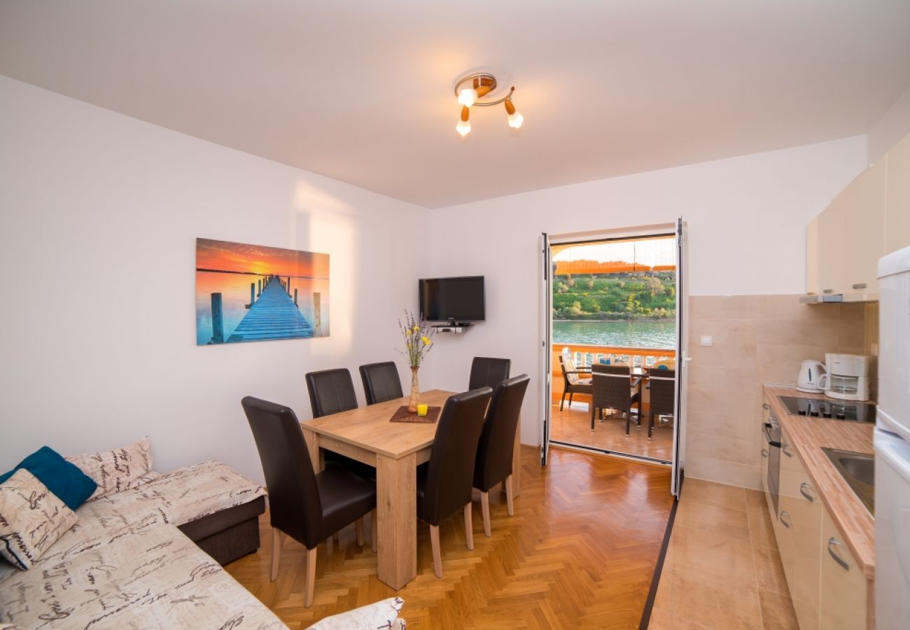 Appartement à Kampor - Appartement dans Kampor avec vue mer, Balcon, Climatisation, WIFI (4838-2)