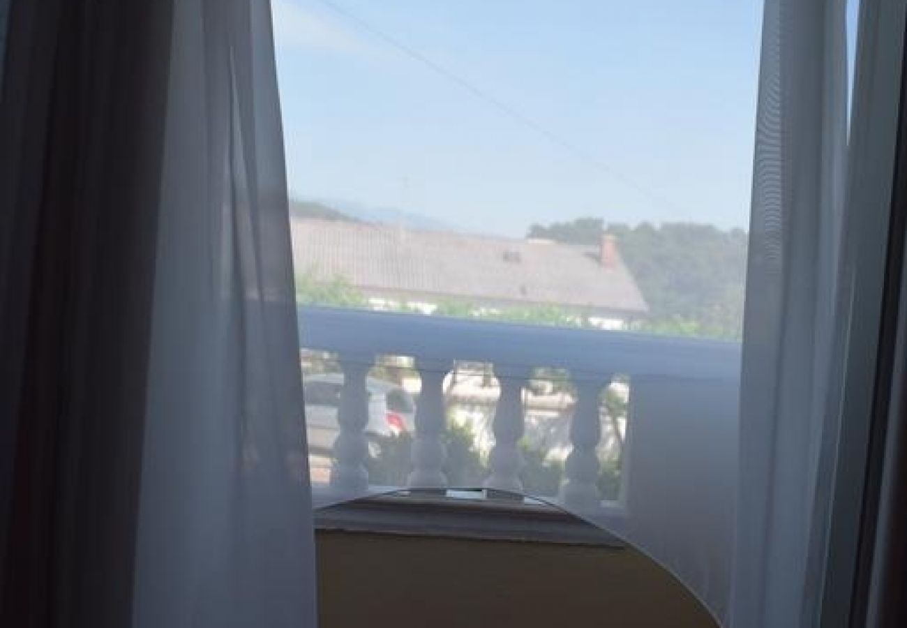 Appartement à Banjol - Appartement dans Banjol avec Balcon, Climatisation, WIFI, Lave-vaisselle (4888-1)